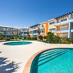 Foz Da Ria 公寓式酒店