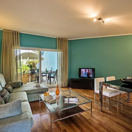 Aparthotel Foz Da Ria 4*